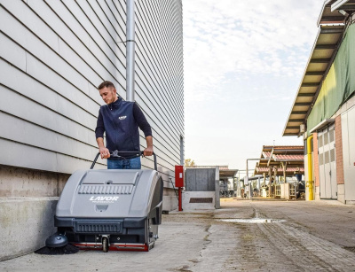 Ручная бензиновая подметальная машина LAVOR Professional SWL 900 ST. Изображение №8