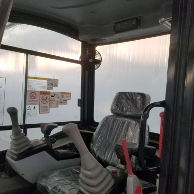 Мини экскаватор с кабиной QUADTRAC EX28 PRO. Изображение №23