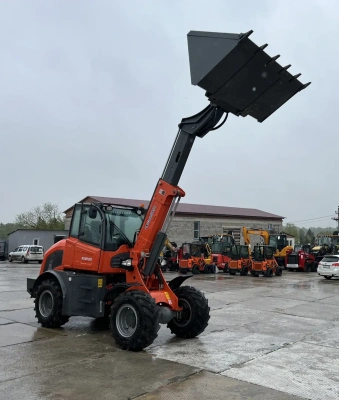 Телескопический погрузчик QUADTRAC WL100T EVO (2500 кг, высота подъема 4621 мм, двигатель XICHAI 4DX21-72). Изображение №4