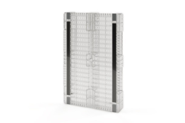 Фото пластиковый стеллажный поддон на трёх полозьях усиленный двумя трубами iplast 02.117.т208 перфорированный серый на сайте www.kiit.ru в интернет-каталоге КИИТ ☎ +7(800) 707-07-45