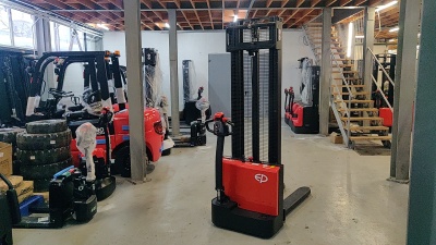 Электроштабелер EP EST152. Изображение №2