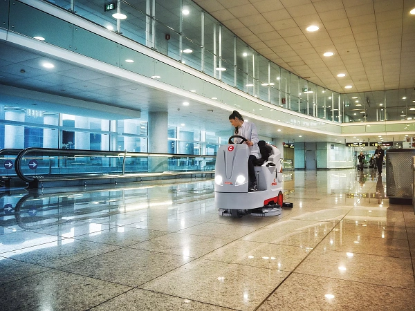 Фото поломоечная машина comac optima 85 b на сайте www.kiit.ru в интернет-каталоге КИИТ ☎ +7(800) 707-07-45 Изображение №8