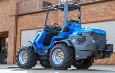 Многофункциональный мини-погрузчик MULTIONE 11.5 Y (2540 кг, высота подъема 3,7 м, двигатель Yanmar 50 л.с.). Изображение №6