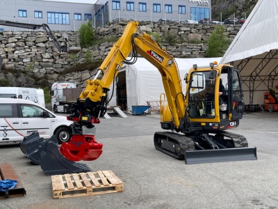 Мини экскаватор Yuchai YC 60-9. Изображение №14