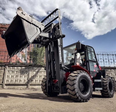 Внедорожный вилочный погрузчик LEOTRACK 50B (5 т, высота подъема 4,8 м, шарнирно-сочлененная рама). Изображение №5
