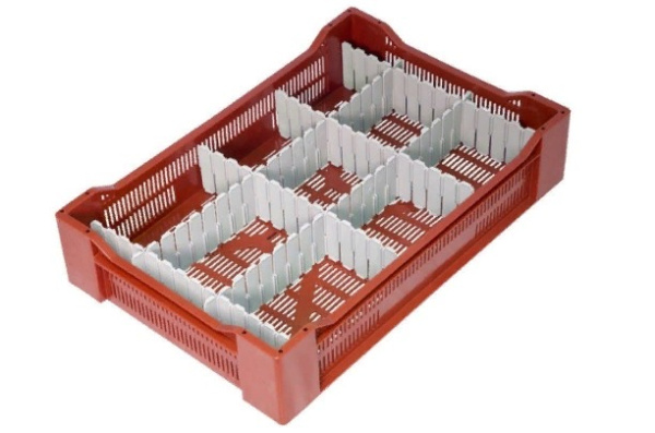 Фото ящик п/э ягодный 600х400х135 красный на сайте www.kiit.ru в интернет-каталоге КИИТ ☎ +7(800) 707-07-45