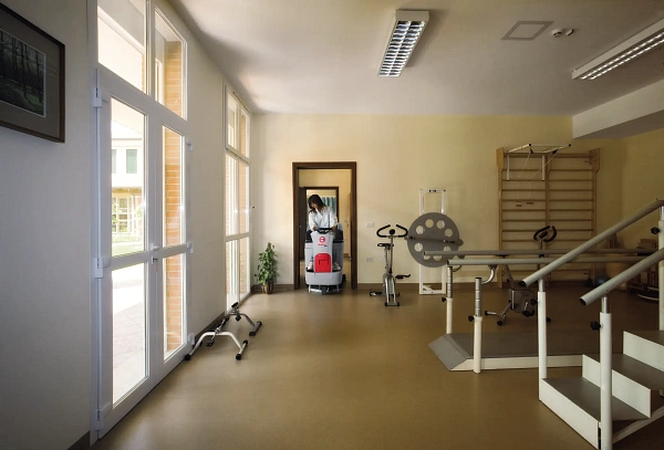 Фото поломоечная машина comac innova 85b на сайте www.kiit.ru в интернет-каталоге КИИТ ☎ +7(800) 707-07-45 Изображение №5