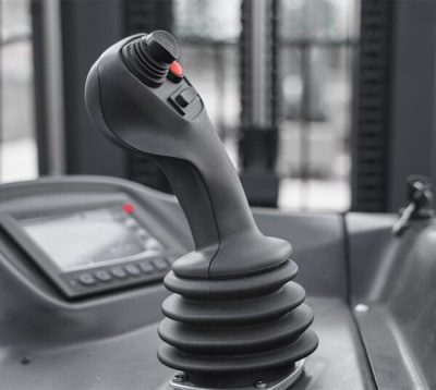 Электропогрузчик MiMA MN18 6200 мм | Литиевая АКБ 48В, стоячее рабочее место, трехопорный. Изображение №8