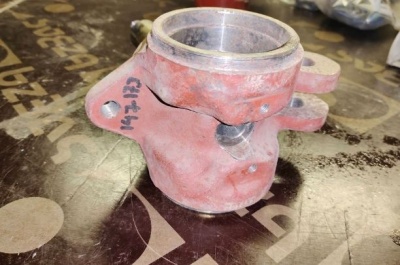 Поворотный кулак для погрузчика STILL R20. Изображение №1