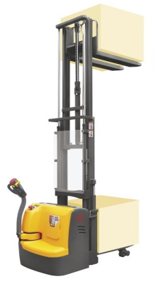 Двухуровневый (сопровождаемый) штабелер самоходный 1,5 т 4,5 м XILIN CDDR15S Li-ion 24/225 В/Ач. Изображение №1