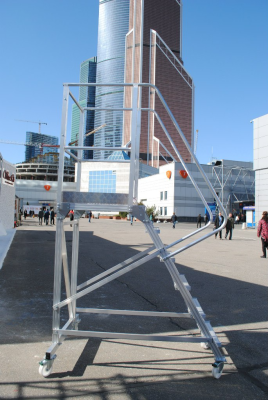 Лестница складская передвижная с площадкой на колесиках (150 кг) MEGAL - ВС-2.0. Изображение №10