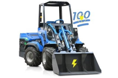 Мини погрузчик MULTIONE EZ7. Изображение №1