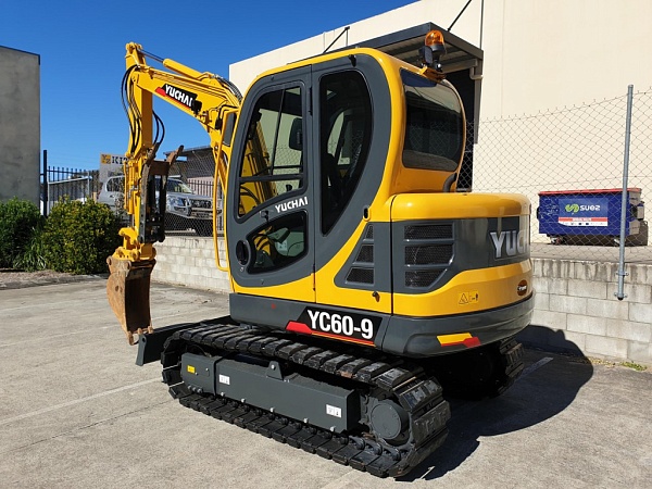 Фото мини экскаватор yuchai yc 60-9 на сайте www.kiit.ru в интернет-каталоге КИИТ ☎ +7(800) 707-07-45 Изображение №6