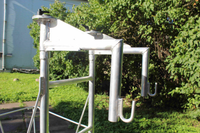 Навесная площадка на строительные конструкции  MEGAL ПКА (120 кг, размер площадки 0,6x0,55 м). Изображение №8