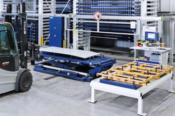 Фото стол для распаковки листов металла на сайте www.kiit.ru в интернет-каталоге КИИТ ☎ +7(800) 707-07-45