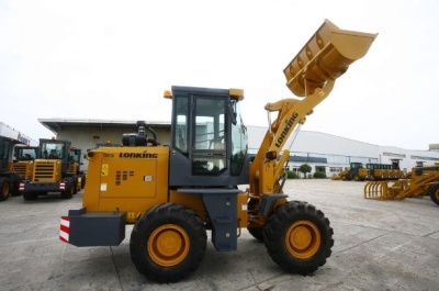 Фронтальный погрузчик LONKING CDM816D. Изображение №1