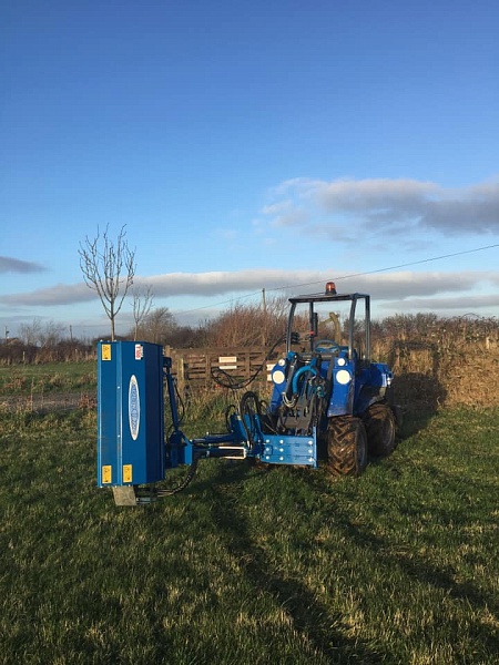 Фото мини погрузчик multione 4.2 k на сайте www.kiit.ru в интернет-каталоге КИИТ ☎ +7(800) 707-07-45 Изображение №10