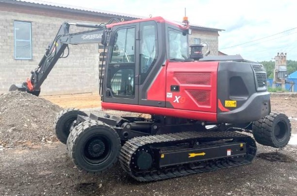 Фото колесно-гусеничный экскаватор quadtrac x9 на сайте www.kiit.ru в интернет-каталоге КИИТ ☎ +7(800) 707-07-45