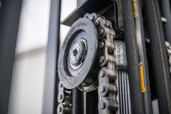 Фото электрический погрузчик ep cpd18f8 на сайте www.kiit.ru в интернет-каталоге КИИТ ☎ +7(800) 707-07-45 Изображение №25