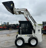 Фото мини погрузчик с бортовым поворотом xtrac s8 (850 кг) на сайте www.kiit.ru в интернет-каталоге КИИТ ☎ +7(800) 707-07-45 Изображение №5