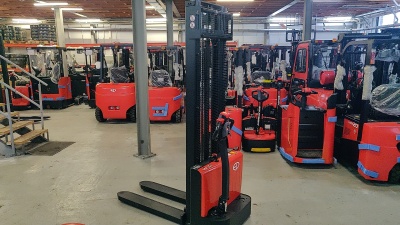 Электроштабелер EP EST152. Изображение №6