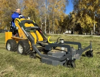 Фото мини-погрузчик baumech ml-02 pro + ковш универсальный 110 см (двигатель zongshen gb750 v-twin, 30 л.с., 4wd, 450 кг) на сайте www.kiit.ru в интернет-каталоге КИИТ ☎ +7(800) 707-07-45 Изображение №7