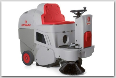 Подметальная машина с сиденьем COMAC CS 700B. Изображение №1