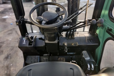 Автопогрузчик с кабиной LIMGARD FD18P. Изображение №5