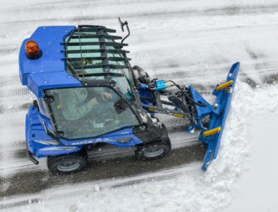 Мини погрузчик MULTIONE 2.3. Изображение №2