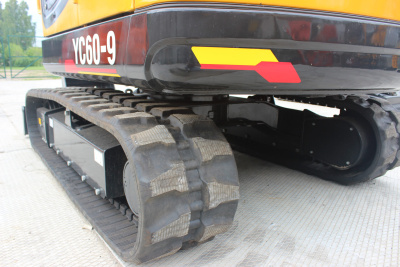 Мини-экскаватор Yuchai YC 60-9 (5700 кг, глубина копания 3935 мм, двигатель Kubota 48 л.с., ковш 0,21 м³). Изображение №13