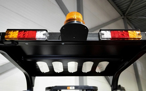 Фото дизельный вилочный погрузчик ep cpcd15t8 на сайте www.kiit.ru в интернет-каталоге КИИТ ☎ +7(800) 707-07-45 Изображение №8