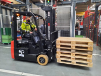 Фото электропогрузчик ep cpd20tvl 4800 мм на сайте www.kiit.ru в интернет-каталоге КИИТ ☎ +7(800) 707-07-45 Изображение №4