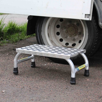 Монтажная подставка MEGAL (тип 1) 1 ступень. Изображение №2