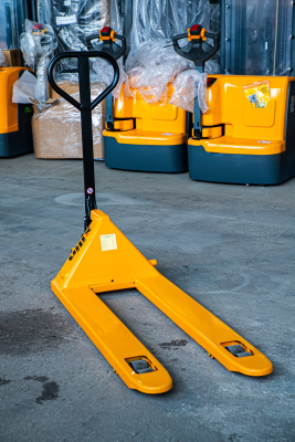 Тележка гидравлическая XILIN DB 2000 кг 1150 мм нейлоновые колеса. Изображение №2