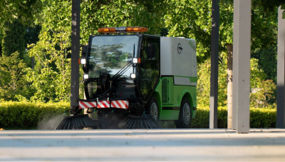 Подметально-уборочная машина SmartSweeper RG-8240. Изображение №5