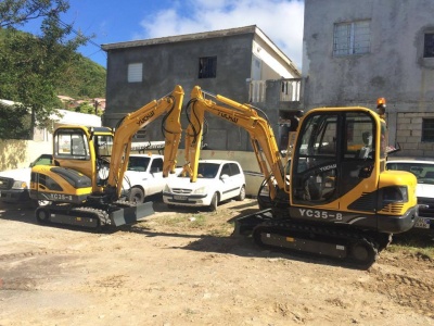 Гусеничный мини экскаватор Yuchai YC35 SR. Изображение №16