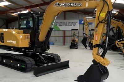 Мини экскаватор QUADTRAC E60 PRO. Изображение №1