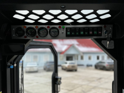 Мини погрузчик с бортовым поворотом XTRAC S8 (850 кг). Изображение №13