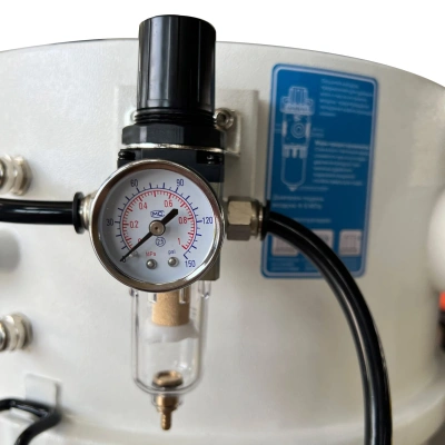 Трехфазный промышленный пылесос EVOline IVC 10-30. Изображение №11