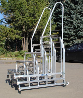 Монтажная подставка MEGAL (тип 1) 5 ступеней с двумя поручнями 050405 (3,0 м, 5 ступеней, 150 кг). Изображение №3