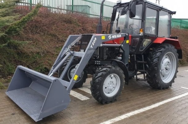 Фото фронтальный погрузчик секач t-209 на сайте www.kiit.ru в интернет-каталоге КИИТ ☎ +7(800) 707-07-45