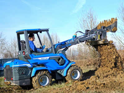 Мини-погрузчик (минитрактор) MultiOne 7.2 K (1200 кг, высота подъема 2,9 м, двигатель Kubota D1305). Изображение №3