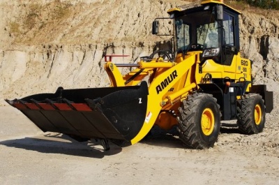 Фронтальный погрузчик AMUR DK620M. Изображение №1