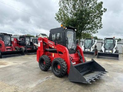 Мини погрузчик с бортовым поворотом QUADTRAC SSL85. Изображение №26