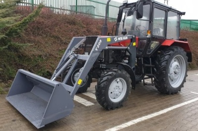 Фронтальный погрузчик Секач T-209. Изображение №1