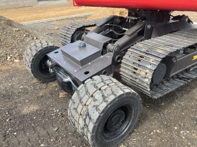 Колесно-гусеничный экскаватор QUADTRAC X9. Изображение №4