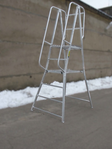 Фото лестница с площадкой megal л-312а (н-1,5) на сайте www.kiit.ru в интернет-каталоге КИИТ ☎ +7(800) 707-07-45 Изображение №9