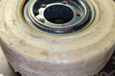 Колесо заднее для погрузчика STILL R50, RX50, размер шины 18х7-8. Изображение №1