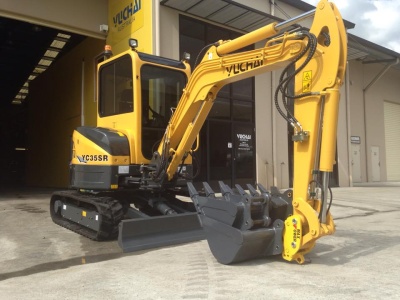 Гусеничный мини экскаватор Yuchai YC35 SR. Изображение №17