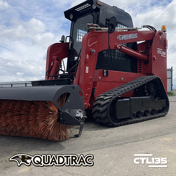 Фото гусеничный мини погрузчик с бортовым поворотом quadtrac ctl135 на сайте www.kiit.ru в интернет-каталоге КИИТ ☎ +7(800) 707-07-45 Изображение №4